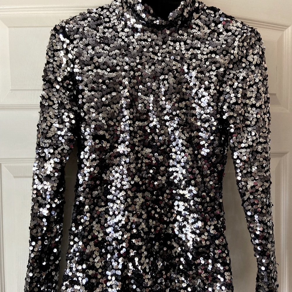 Sequin long sleeves night blouse